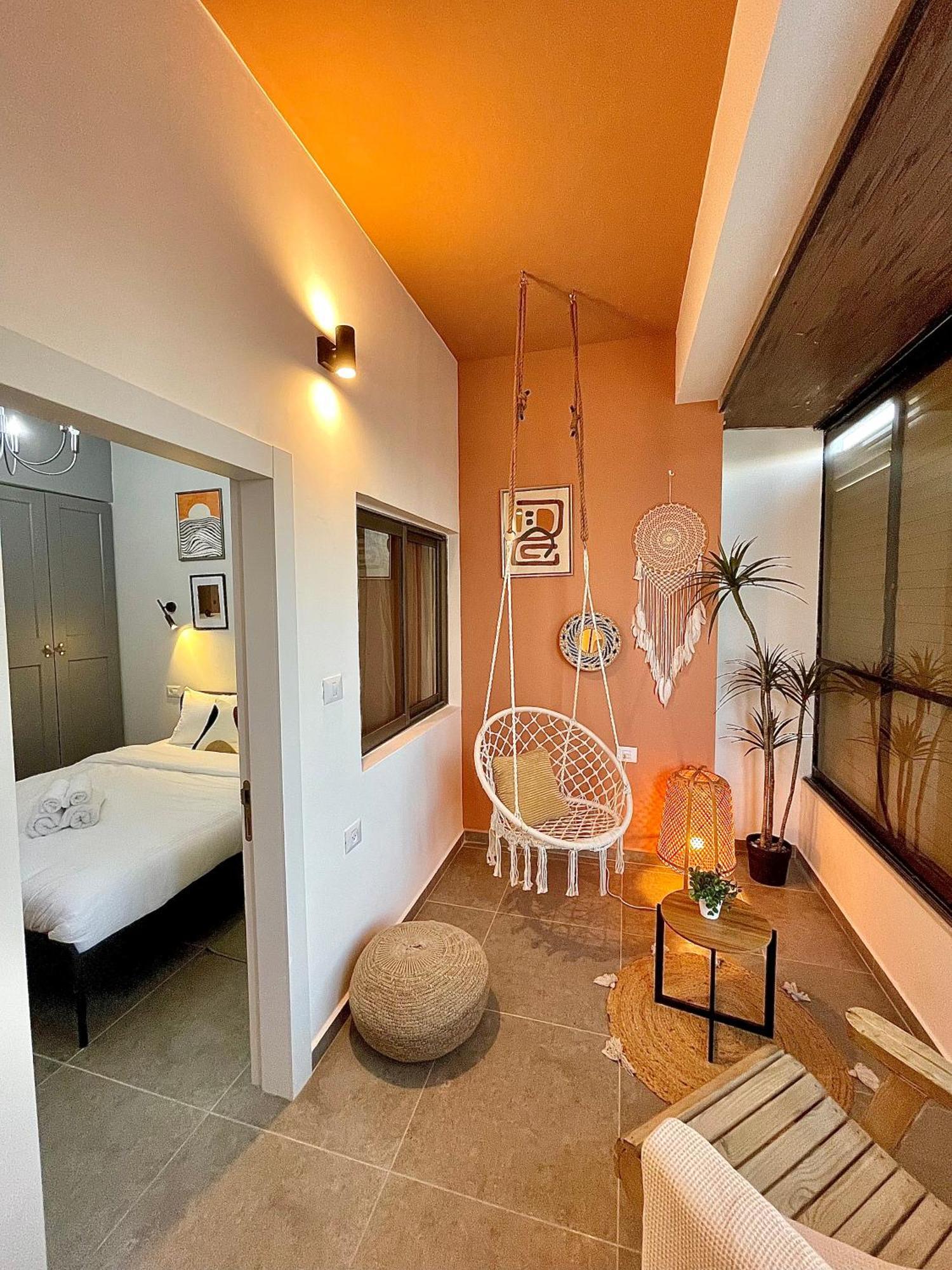 Designer With Complex & Jacuzzi Near Bahai Garden דירה חיפה