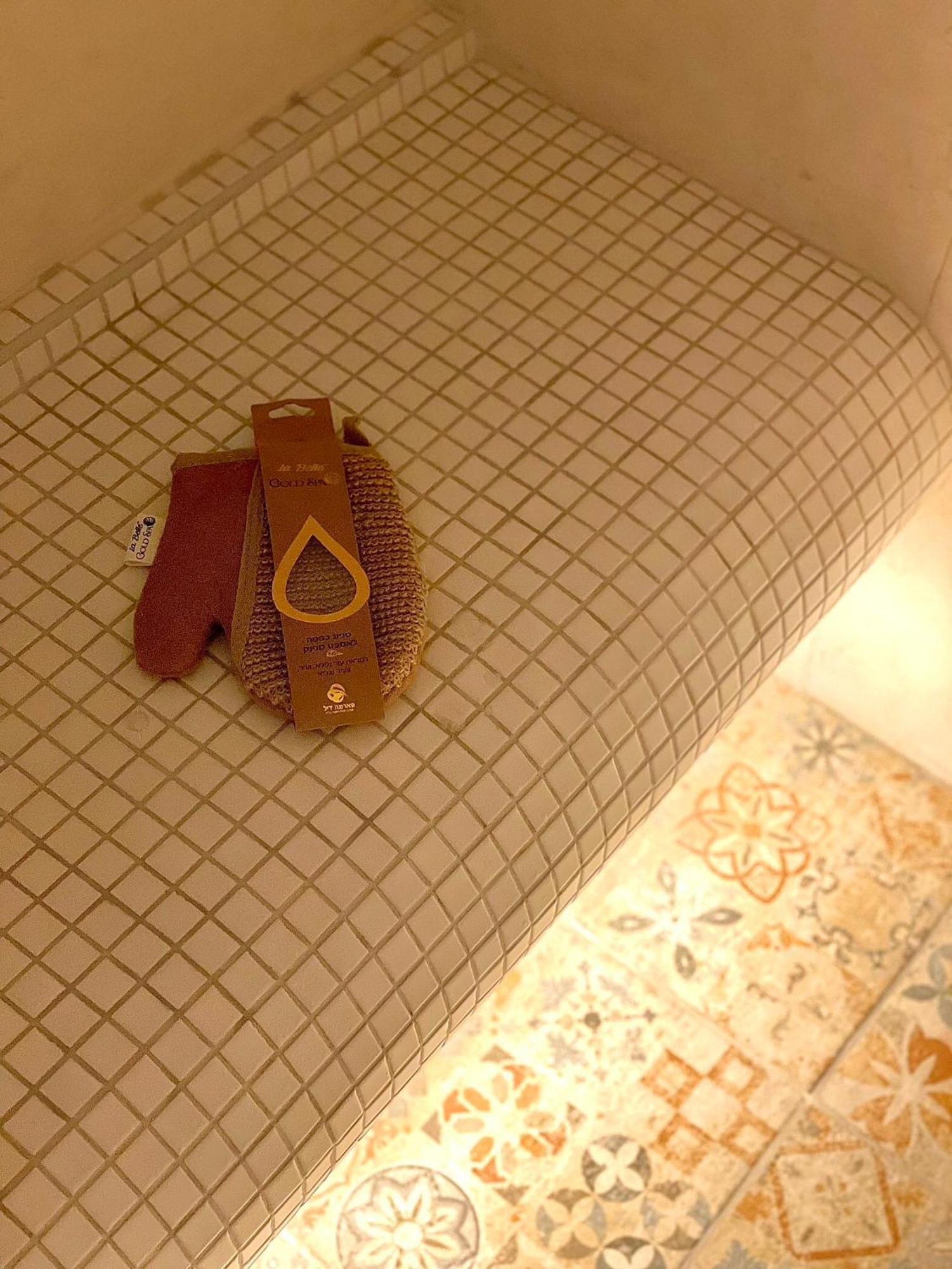 Designer With Complex & Jacuzzi Near Bahai Garden * חיפה